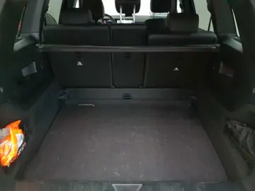 MERCEDES-BENZ GLB 200 d 4M-AMG PANO BusiP AssiP MBUX