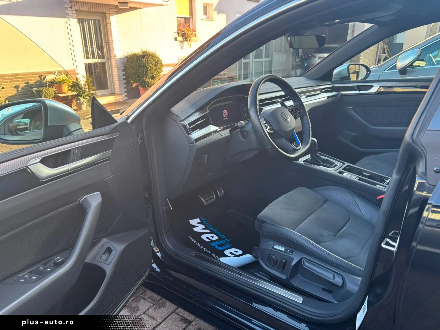 VW Arteon SB R 4MO PANO AHK 360KAM CARPLAY IQ-MATRI
