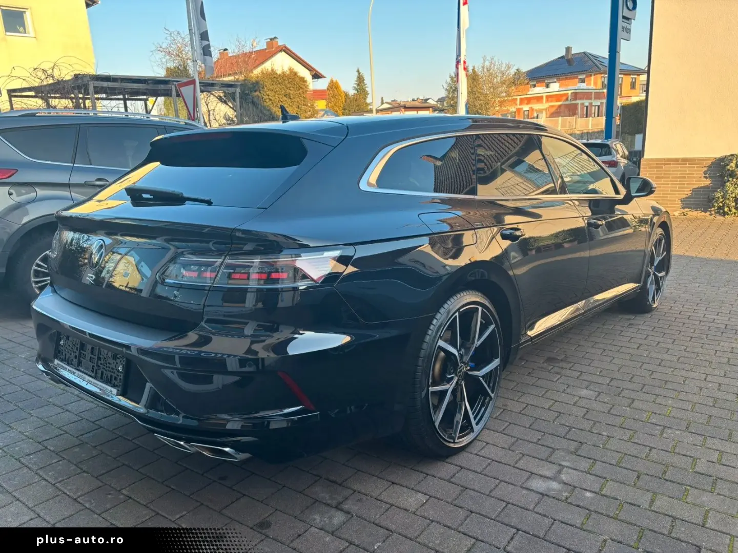 VW Arteon SB R 4MO PANO AHK 360KAM CARPLAY IQ-MATRI