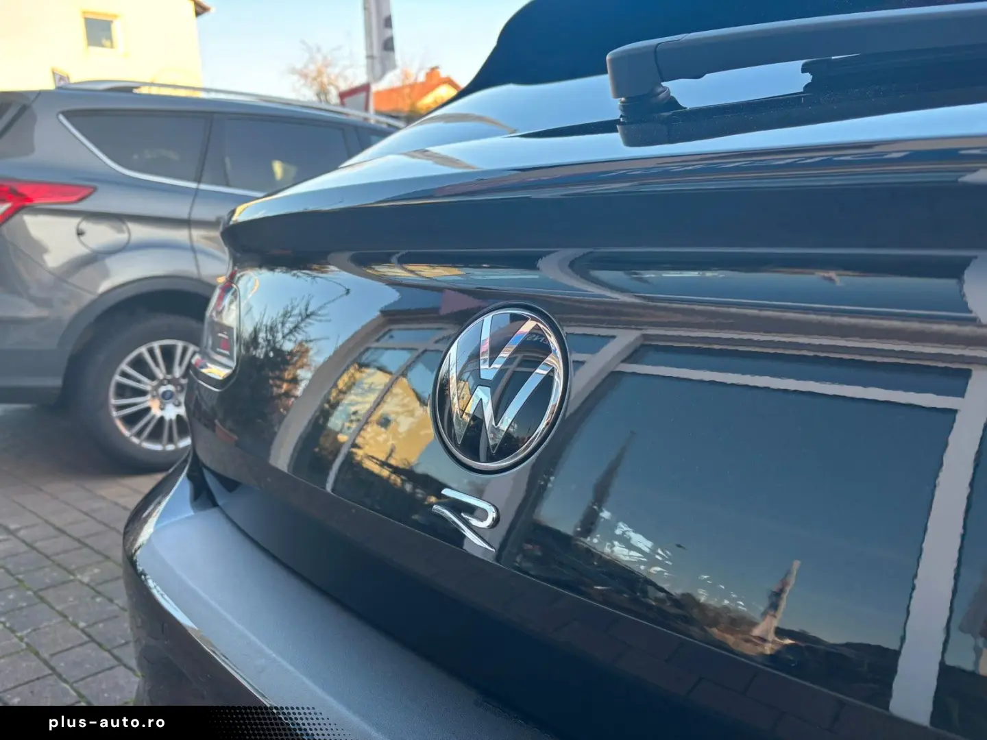 VW Arteon SB R 4MO PANO AHK 360KAM CARPLAY IQ-MATRI