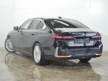 BMW 550e xDrive Autobahnassistent  Fahrwerk Professi