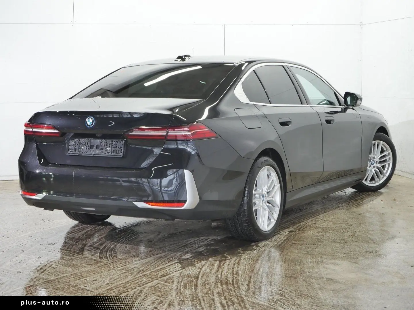 BMW 550e xDrive Autobahnassistent  Fahrwerk Professi