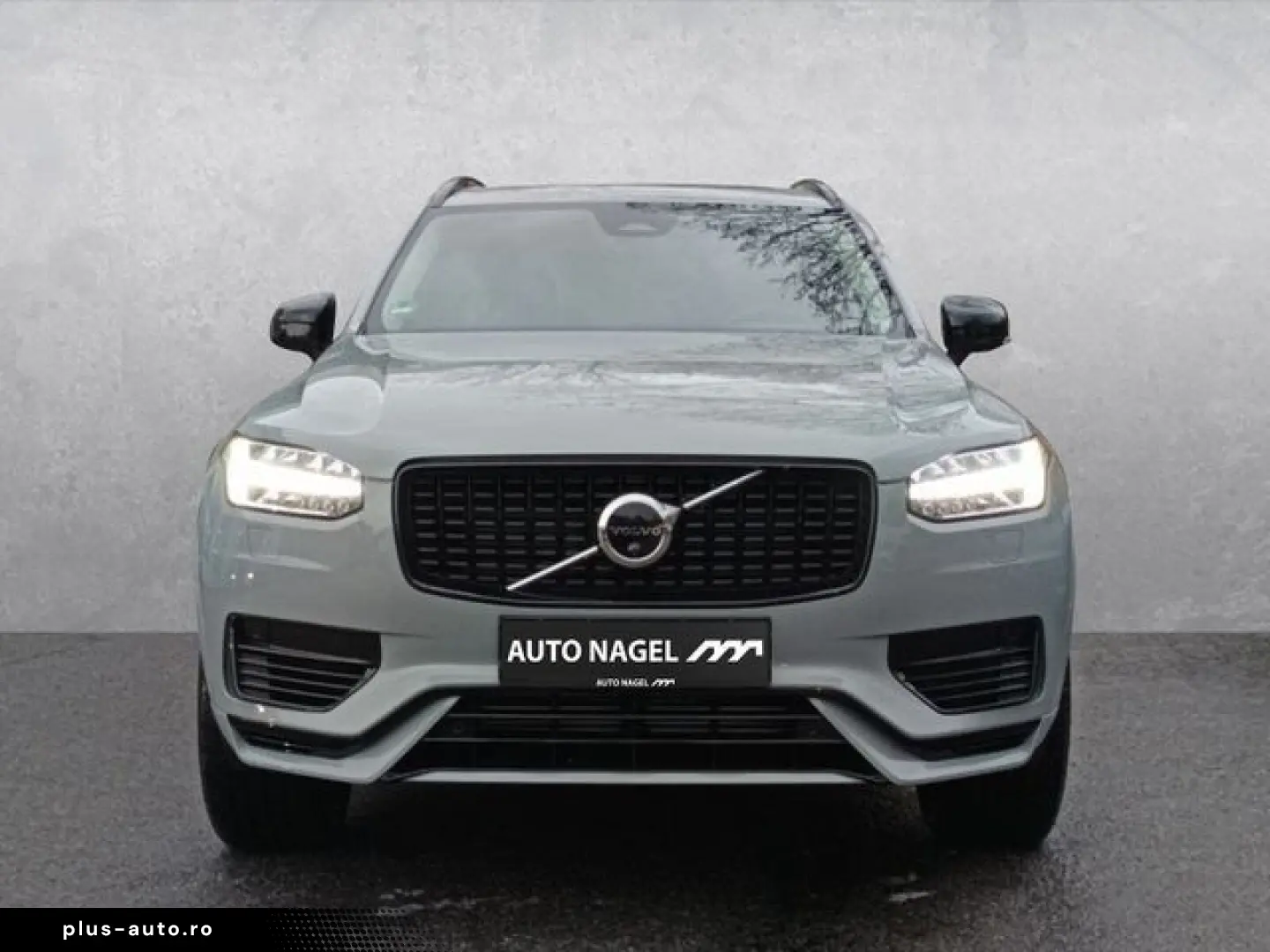 VOLVO XC90 T8 AWD Plug-in Hybrid Plus Dark AHK Luftfa.