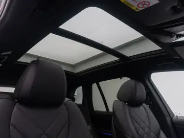 BMW X5 M60i Panorama H K DAB HUD 360  Komfort 22Zoll