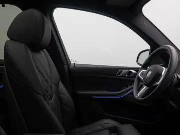 BMW X5 M60i Panorama H K DAB HUD 360  Komfort 22Zoll