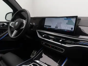 BMW X5 M60i Panorama H K DAB HUD 360  Komfort 22Zoll