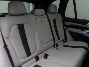 BMW X5 M Competition B&W Massage SoftClose DAB Voll