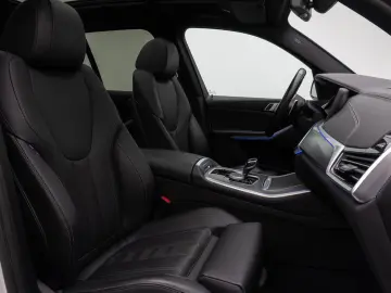 BMW X5 xD30d M Sport 360  HUD HiFi DAB AHK Panorama