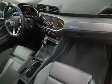 AUDI Q3 40 TFSI quattro S tronic advanced