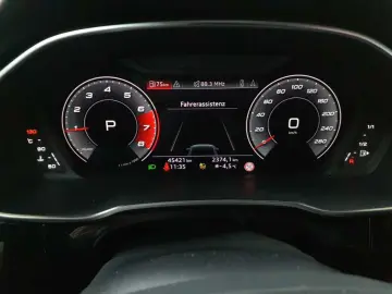 AUDI Q3 40 TFSI quattro S tronic advanced