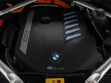 BMW X5 xD45e M Sport B&W 360 HUD Panorama Individual