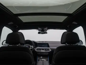 BMW X5 xD45e M Sport B&W 360 HUD Panorama Individual