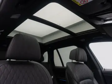 BMW X5 xD45e M Sport B&W 360 HUD Panorama Individual