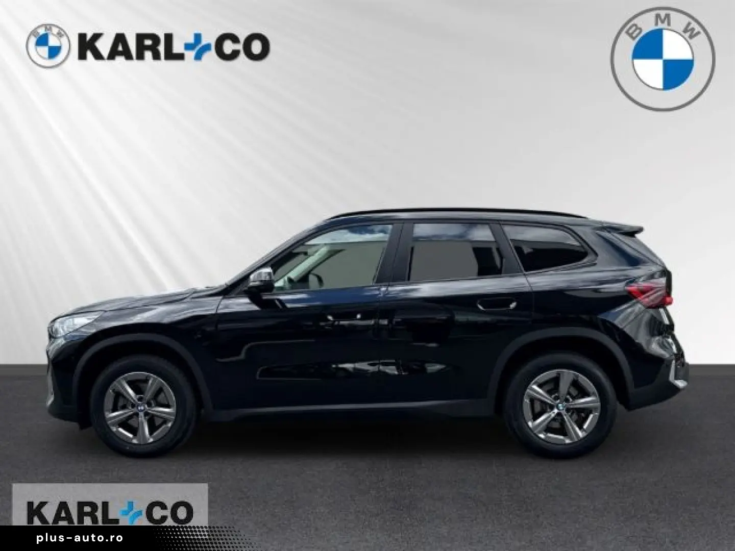 BMW X1 xDrive 20dA Ad. LED Head-Up AHK Panorama