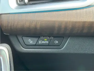 BMW X1 30e M-SPORT 20  ACC PANO EDC HUD MATRIX PAP