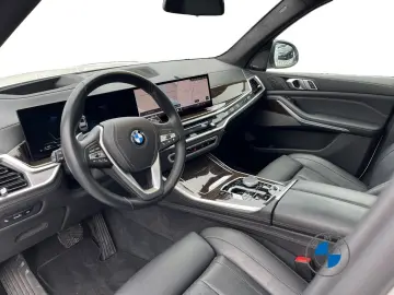BMW X5 xDrive50e 20  AHK Pano Massage Sitzbelüft.