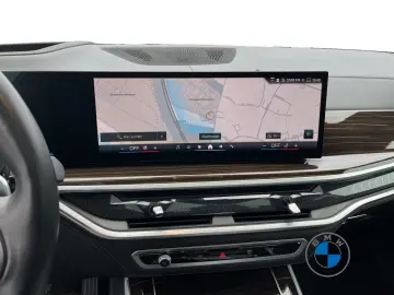 BMW X5 xDrive50e 20  AHK Pano Massage Sitzbelüft.