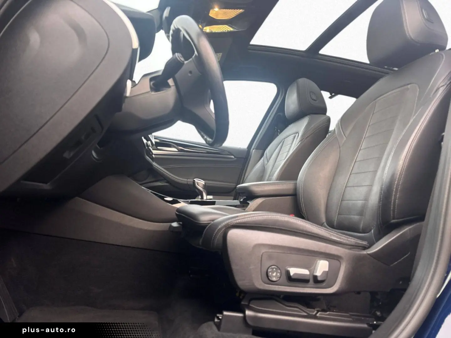 BMW X3 xDr 30e AHK LCPro Pano Laser HUD HiFi 360