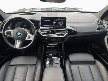 BMW X3 xDr 30e AHK LCPro Pano Laser HUD HiFi 360