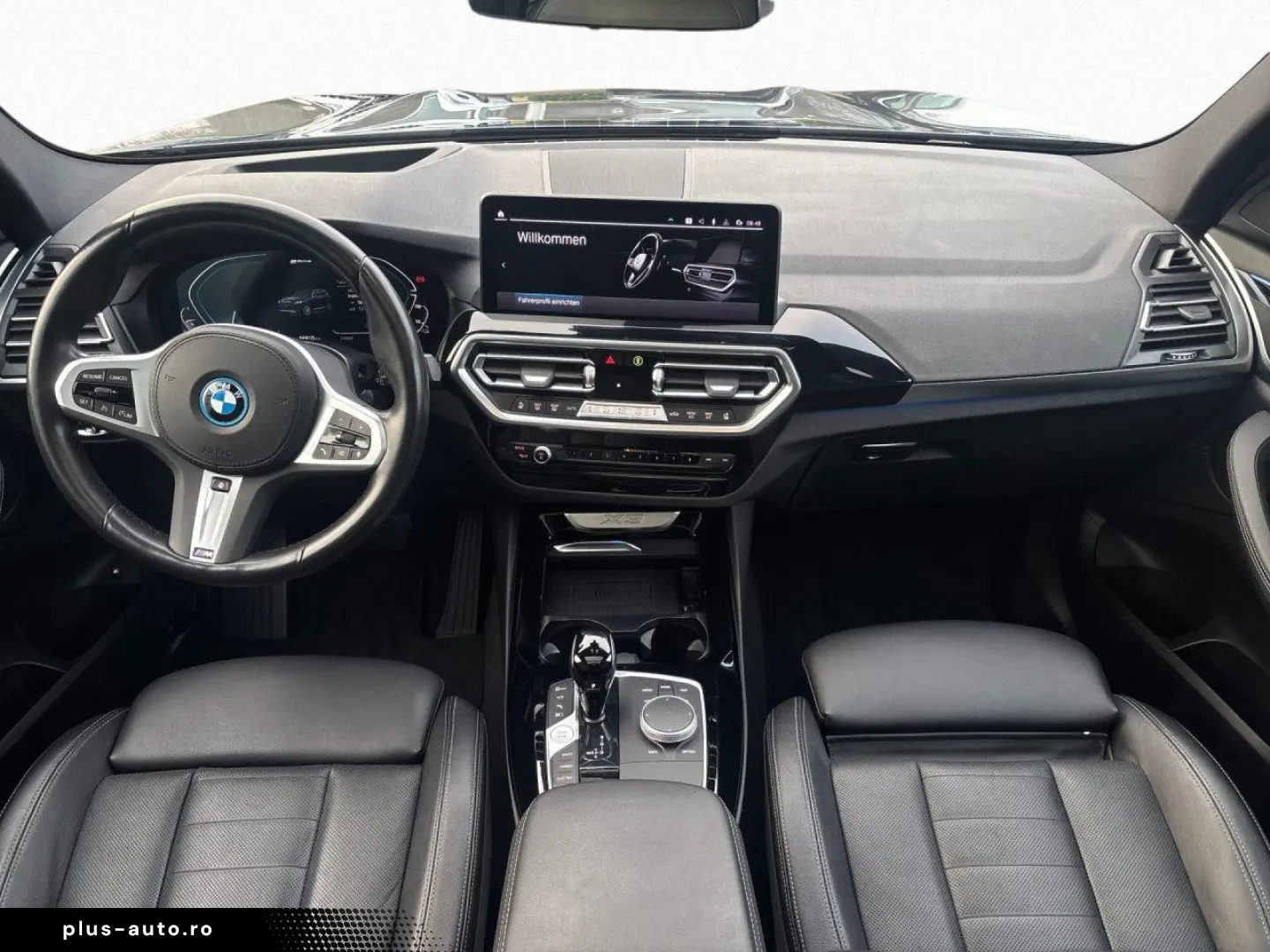 BMW X3 xDr 30e AHK LCPro Pano Laser HUD HiFi 360