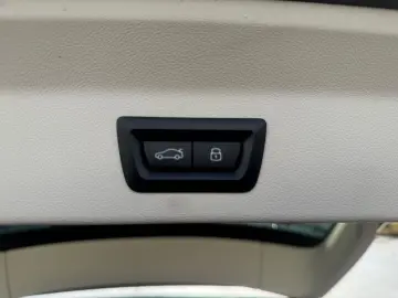 BMW X3 20dxA LEDER SPORTSITZ PANO LASER HUD ACC HIFI