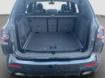 BMW X3 xDrive 20d    M-Sport ACC Laser AHK HUD