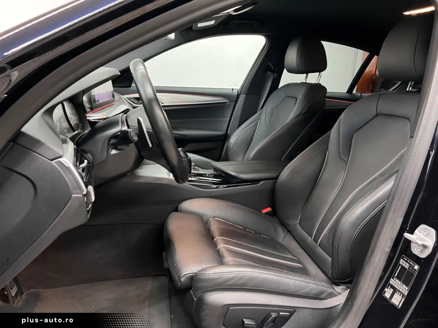 BMW 530 i M SPORT 8G-AUT NAVI KAM SHZ LEDER LED EU6