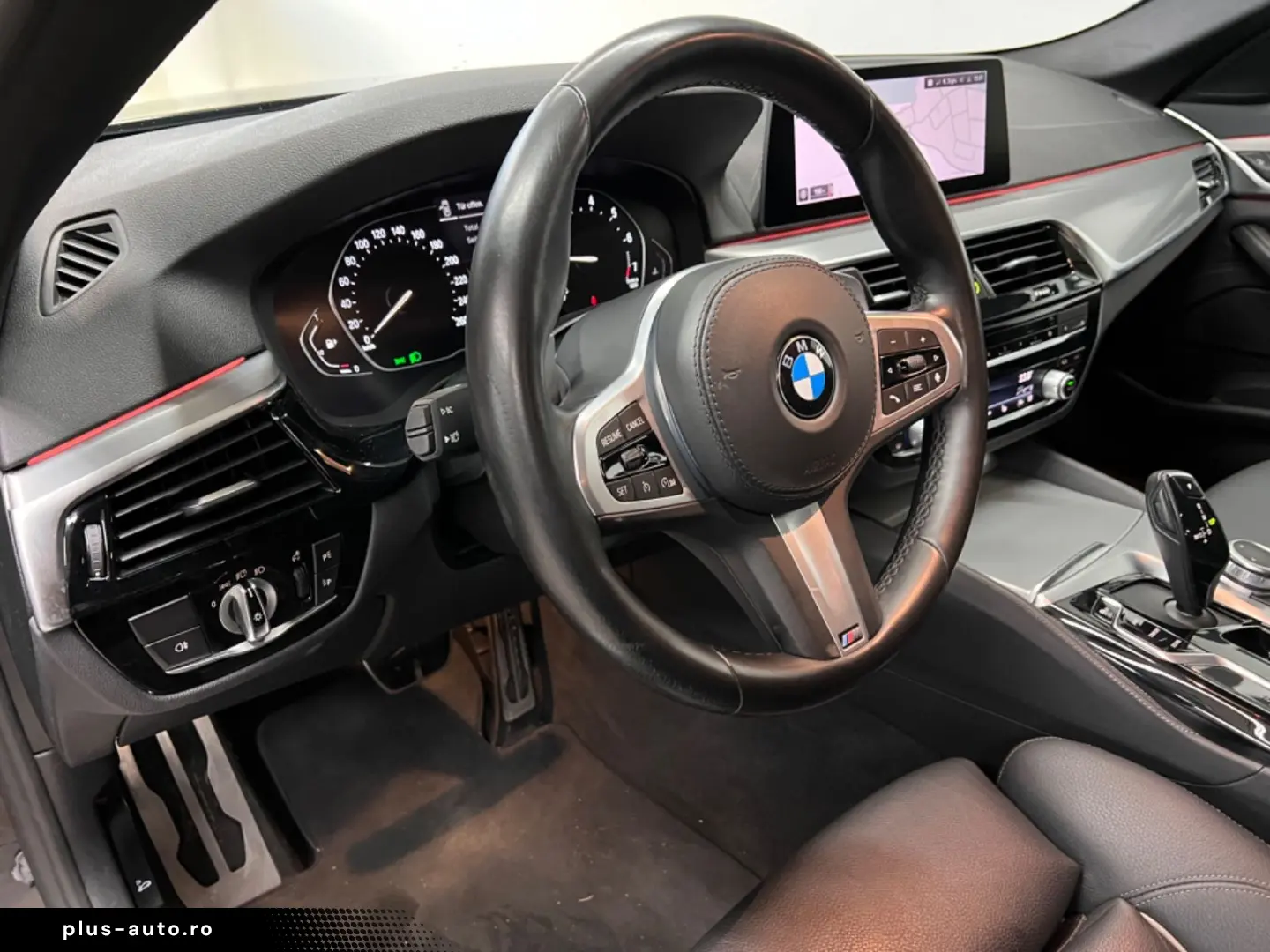 BMW 530 i M SPORT 8G-AUT NAVI KAM SHZ LEDER LED EU6