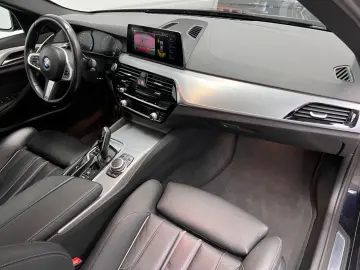 BMW 530 i M SPORT 8G-AUT NAVI KAM SHZ LEDER LED EU6