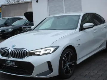 BMW 320 e M-SPORT FACELIFT WIDE NAVI LED AMBIENTE