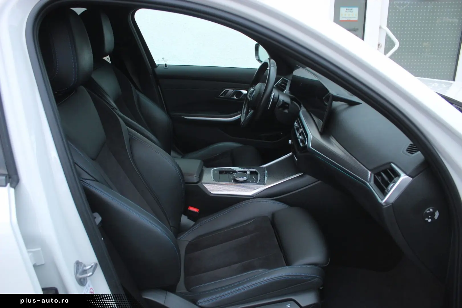 BMW 320 e M-SPORT FACELIFT WIDE NAVI LED AMBIENTE