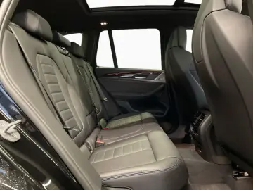 BMW X3 xDrive30iA M Sport-Laser AHK Pano 20 HuD