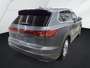 VW Touareg ELEGANCE 3.0TDI 231PS NP.91T ACC.AHK.KAM