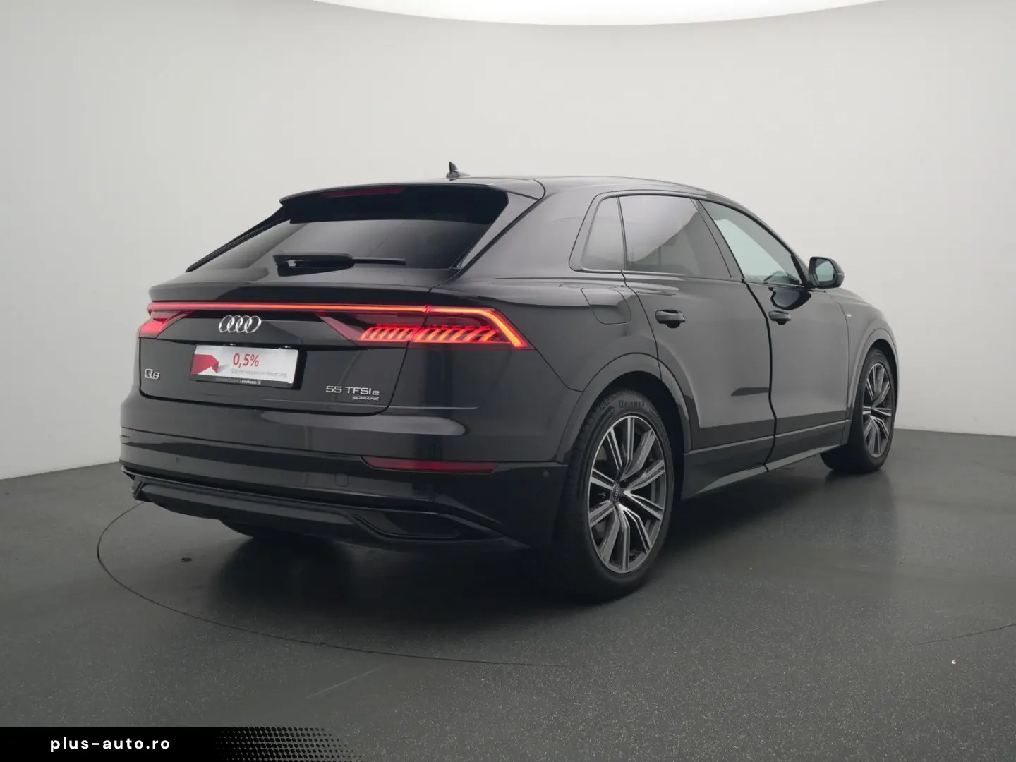 AUDI Q8 55 TFSIe quattro S line