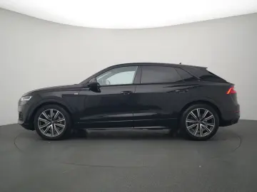 AUDI Q8 55 TFSIe quattro S line