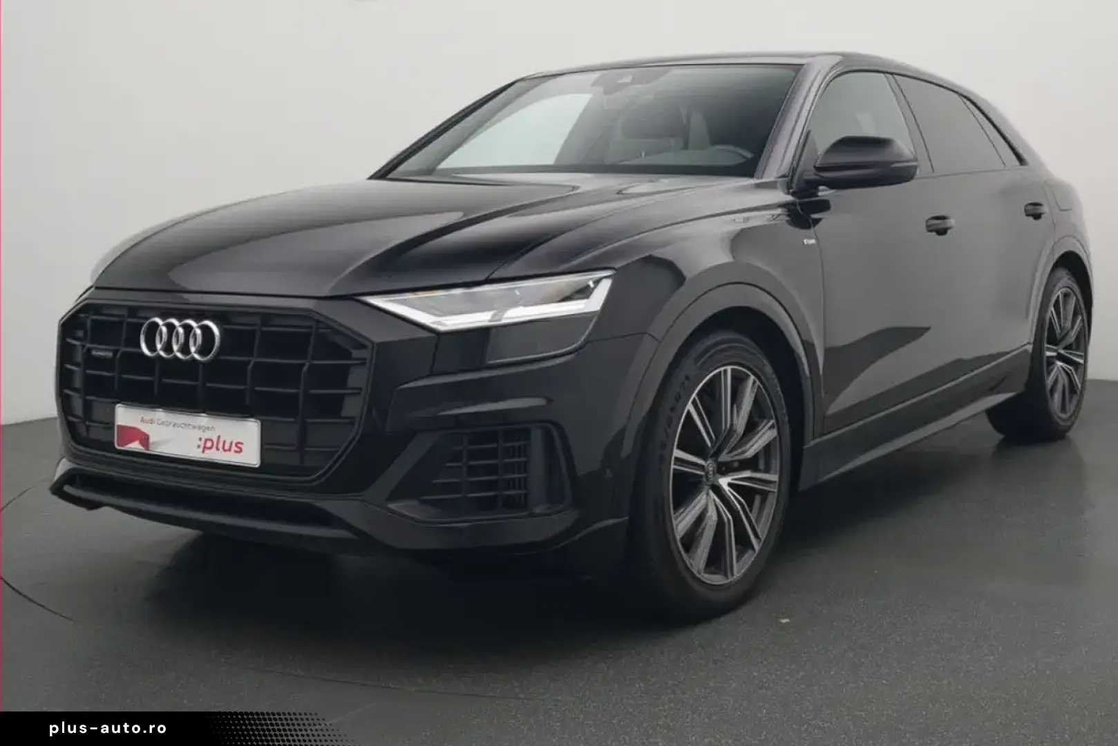 AUDI Q8 55 TFSIe quattro S line