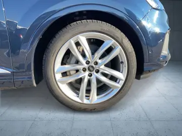 AUDI Q7 SUV 55 TFSI qu tiptr Matrix Pano ACC AHK Luft