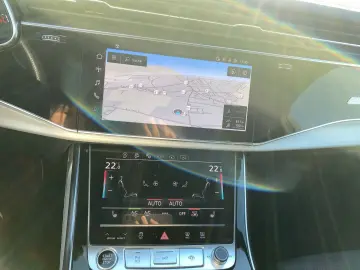 AUDI Q7 SUV 55 TFSI qu tiptr Matrix Pano ACC AHK Luft