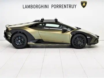 LAMBORGHINI Huracán Sterrato