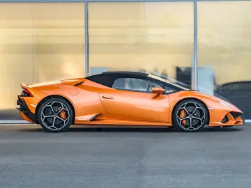 LAMBORGHINI Huracán EVO Spyder