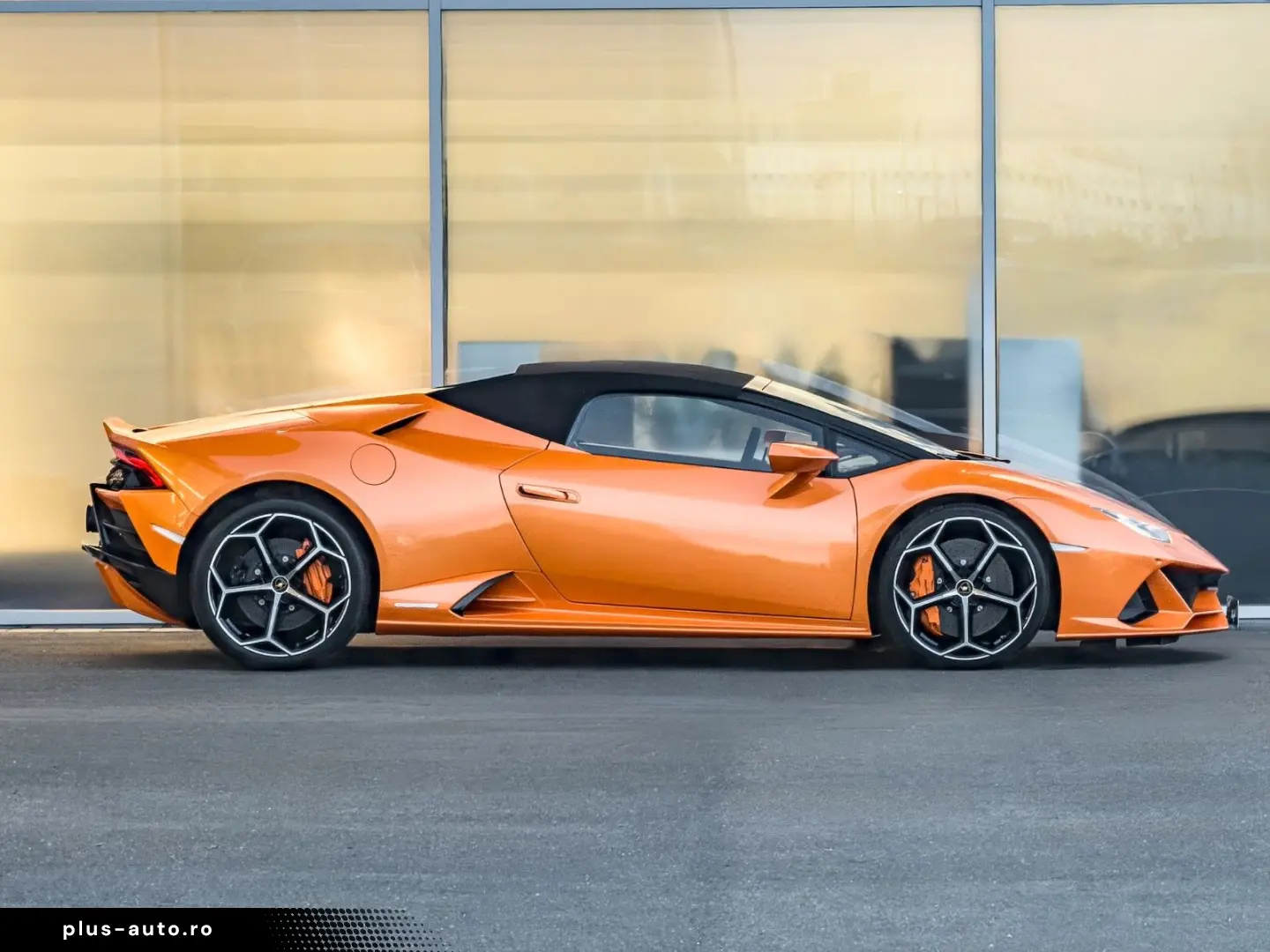 LAMBORGHINI Huracán EVO Spyder