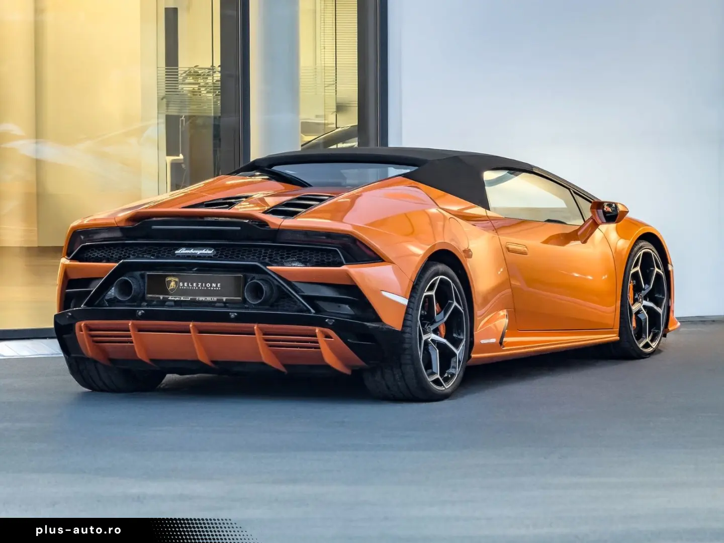 LAMBORGHINI Huracán EVO Spyder