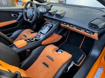 LAMBORGHINI Huracán EVO Spyder