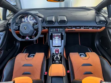 LAMBORGHINI Huracán EVO Spyder