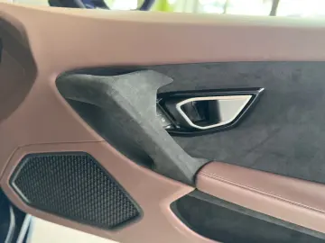 LAMBORGHINI Huracán Tecnica BLU OKEANOS   Lift   Mwst ausw.