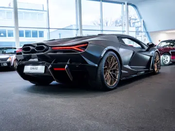 LAMBORGHINI Revuelto Ad Personam Int & Ext Beifahrerdisplay