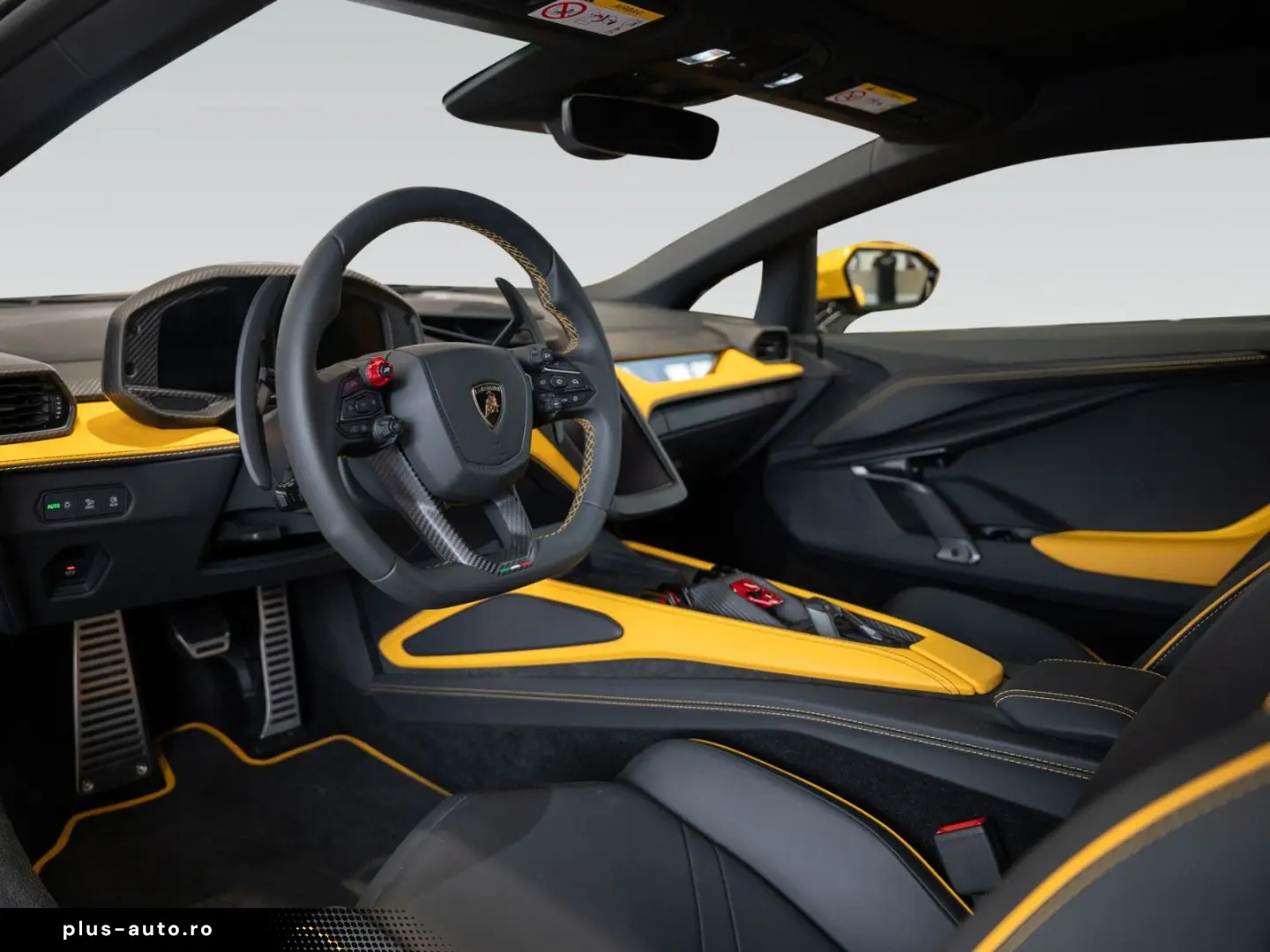 LAMBORGHINI Revuelto   Giallo   Leather Pack
