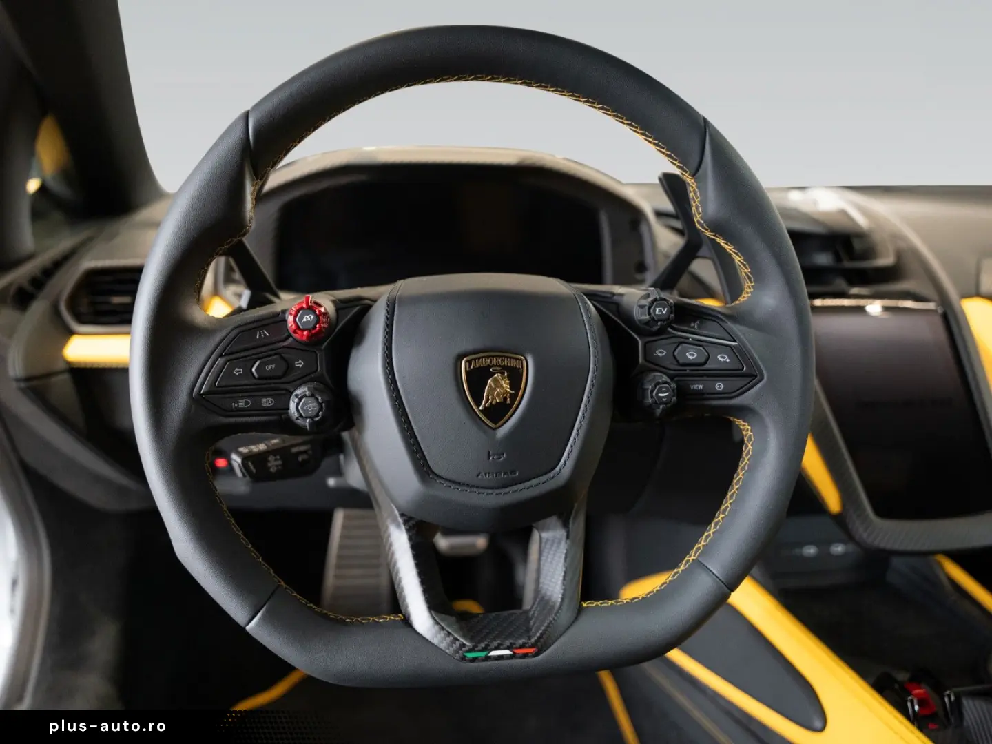LAMBORGHINI Revuelto   Giallo   Leather Pack