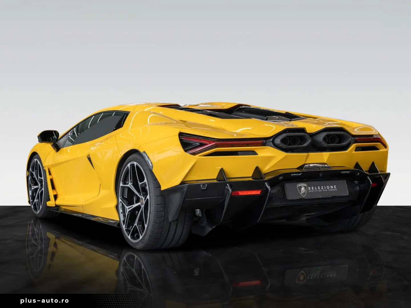 LAMBORGHINI Revuelto   Giallo   Leather Pack