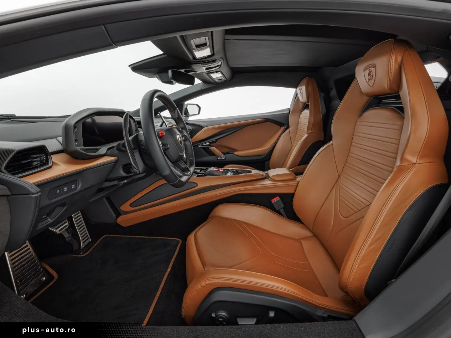 LAMBORGHINI Revuelto